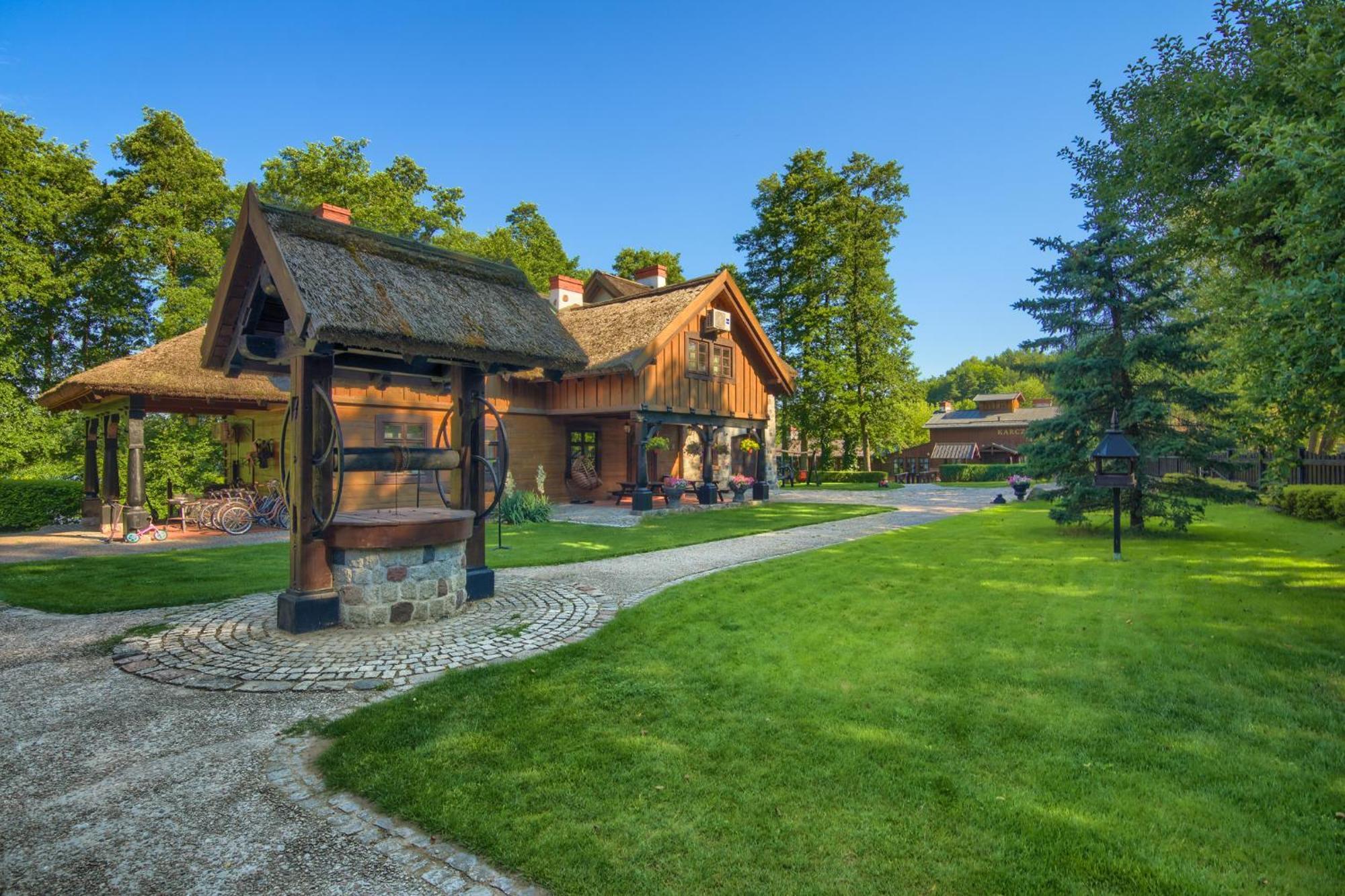 Hotel Dworek Wapionka グジノ エクステリア 写真