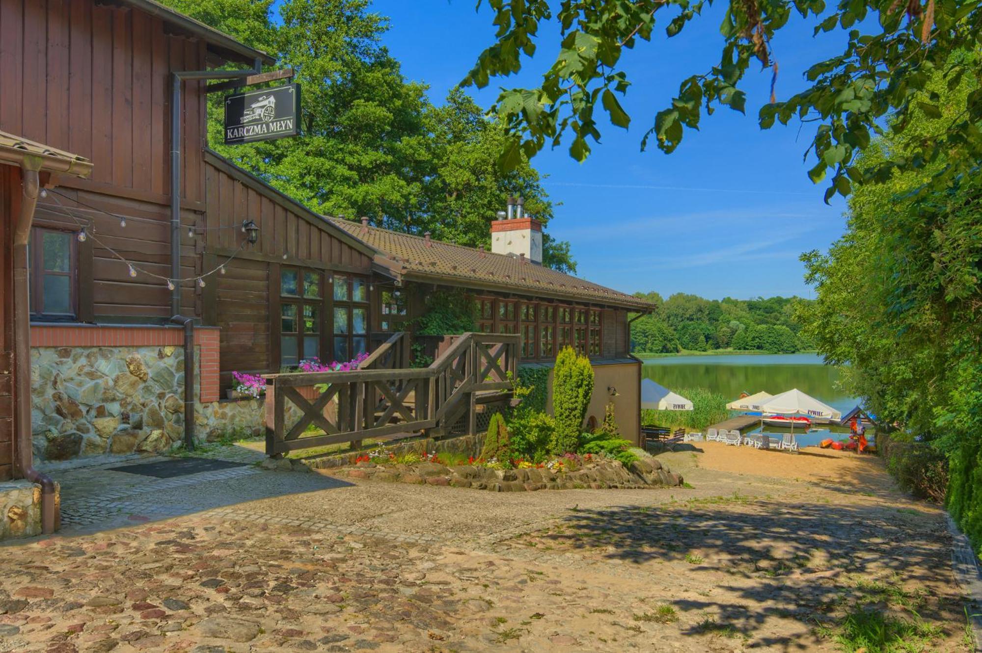 Hotel Dworek Wapionka グジノ エクステリア 写真